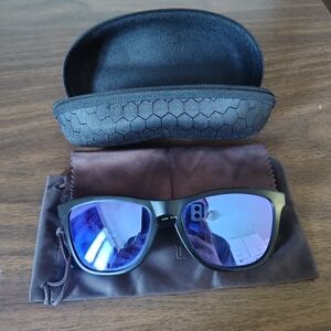 Oakley OO9245 Frogskins Mens Sunglasses